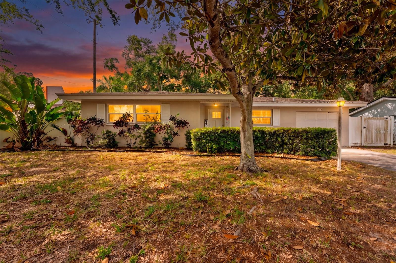 Single Family Residence in CLEARWATER, FL - Daniel Dourado