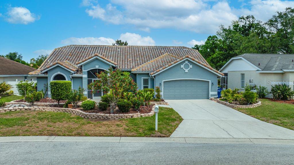 Single Family Residence in SARASOTA, FL - Daniel Dourado