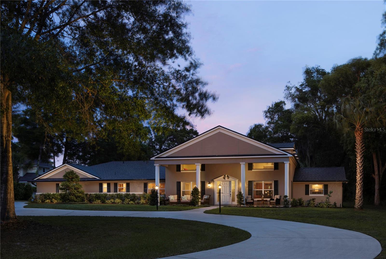 Single Family Residence in LONGWOOD, FL - Daniel Dourado