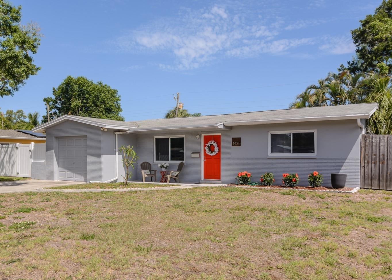 Single Family Residence em ST PETERSBURG, FL - Daniel Dourado