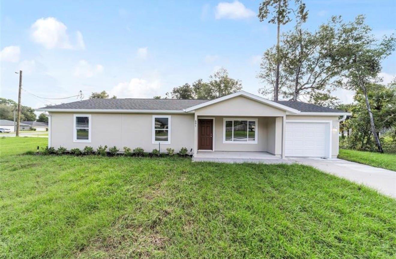 Single Family Residence in SILVER SPRINGS, FL - Daniel Dourado