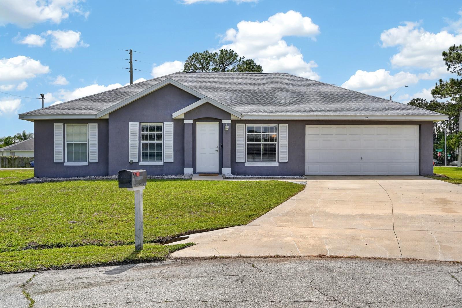 Single Family Residence in PALM COAST, FL - Daniel Dourado