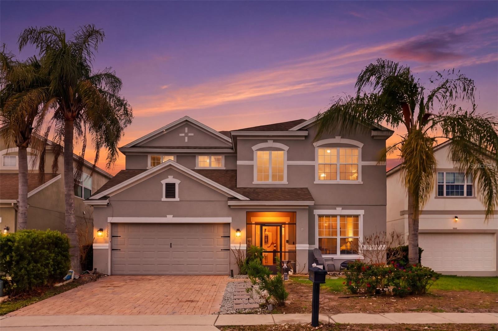 Single Family Residence in DAVENPORT, FL - Daniel Dourado