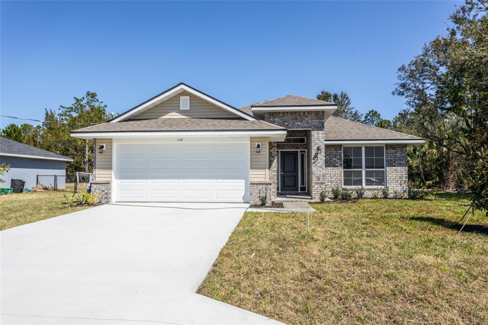 Single Family Residence in PALM COAST, FL - Daniel Dourado
