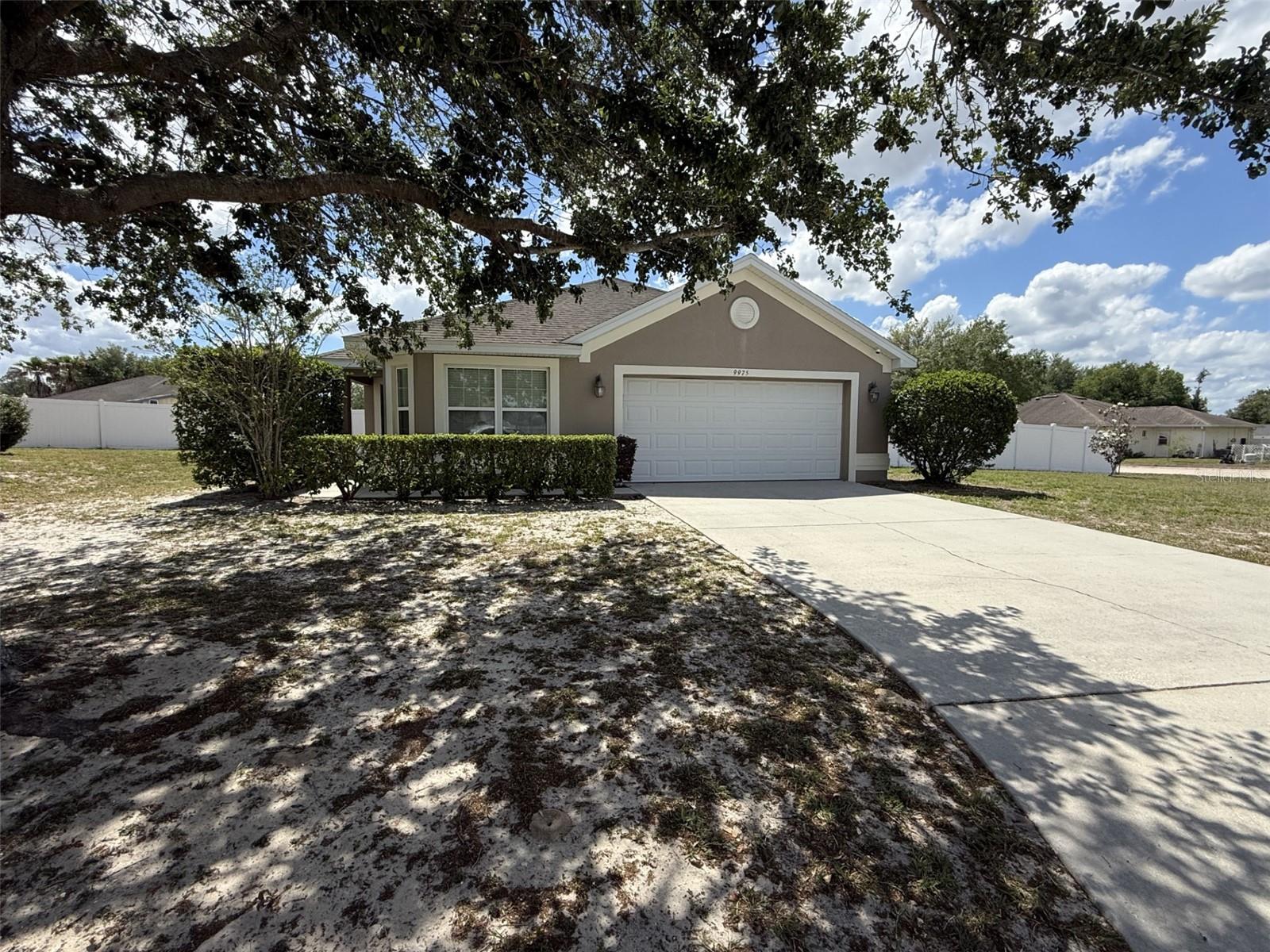 Single Family Residence in OCALA, FL - Daniel Dourado