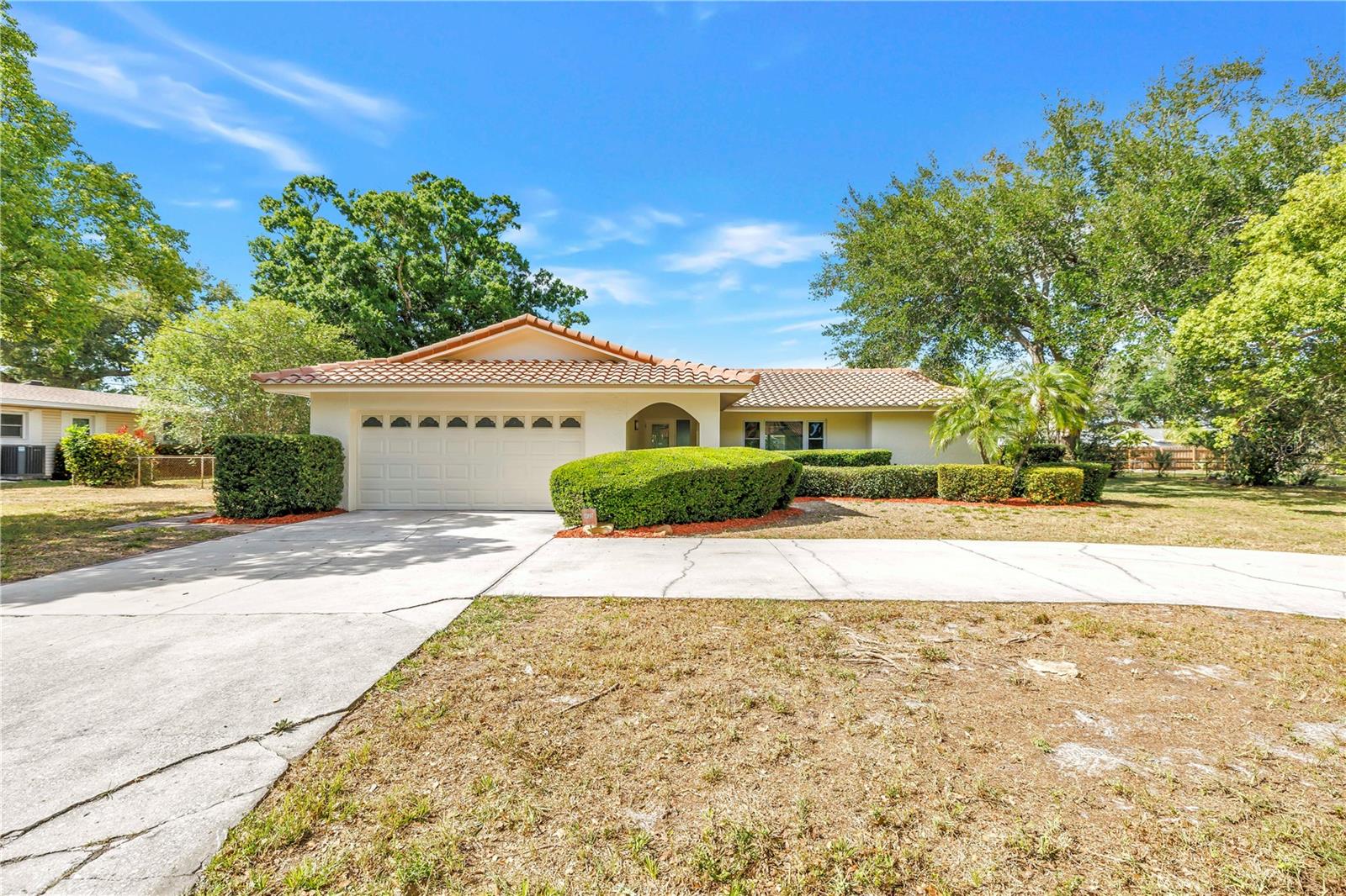 Single Family Residence em SEMINOLE, FL - Daniel Dourado