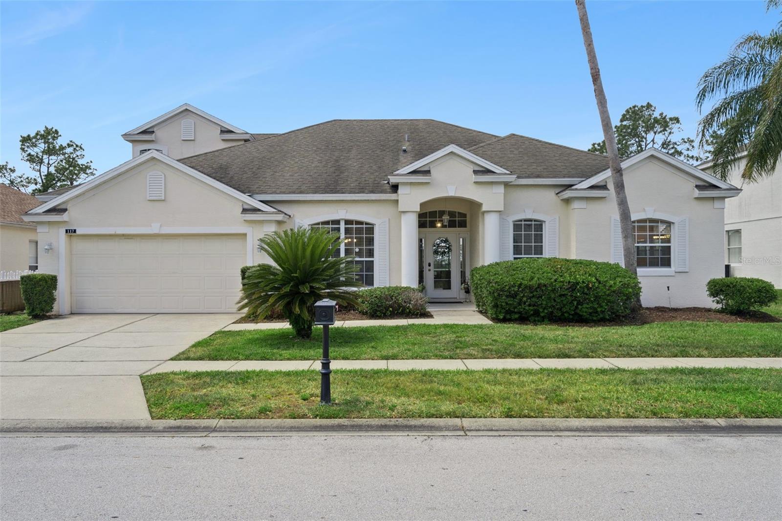 Single Family Residence in DAVENPORT, FL - Daniel Dourado