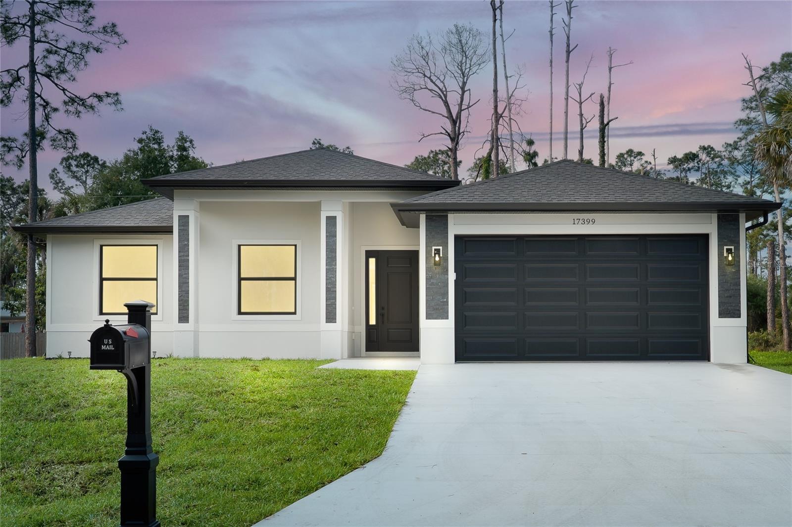 Single Family Residence in PORT CHARLOTTE, FL - Daniel Dourado