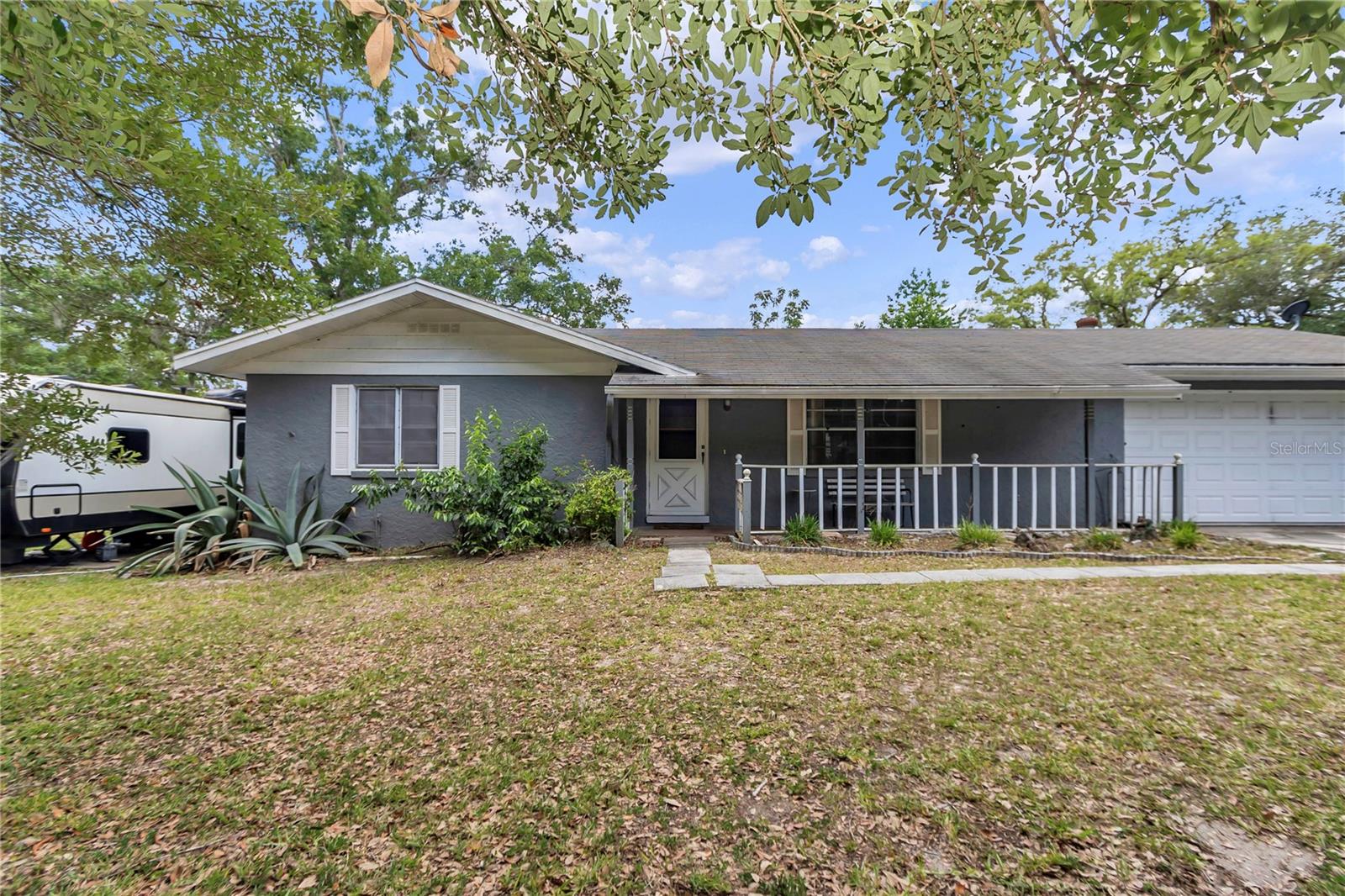 Single Family Residence em OCKLAWAHA, FL - Daniel Dourado