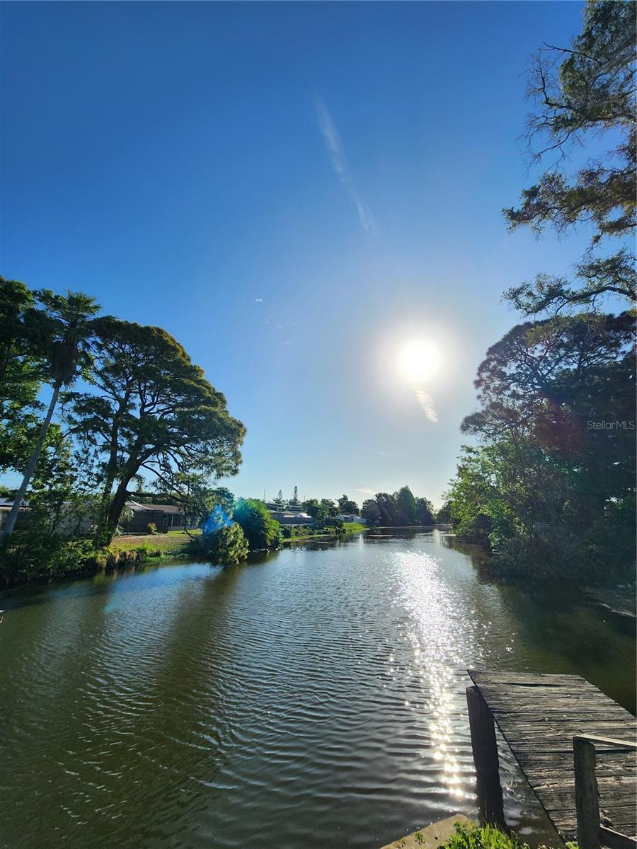 Single Family Residence em ST PETERSBURG, FL - Daniel Dourado