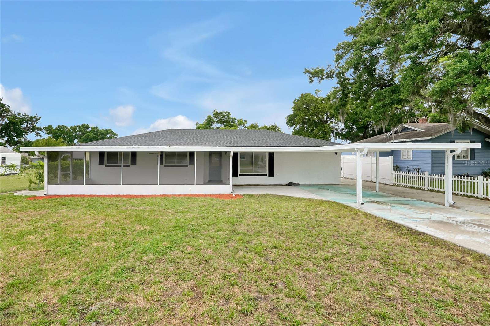 Single Family Residence em WINTER HAVEN, FL - Daniel Dourado