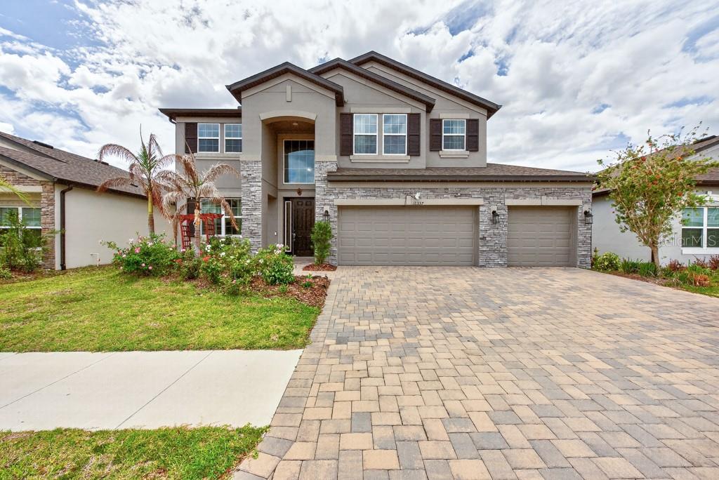 Single Family Residence in RIVERVIEW, FL - Daniel Dourado
