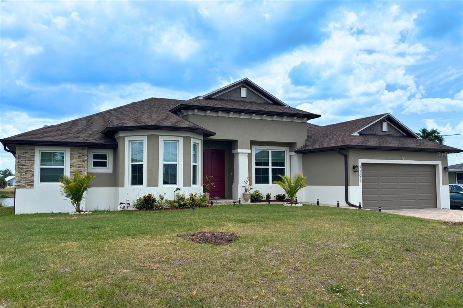 Single Family Residence in PORT CHARLOTTE, FL - Daniel Dourado