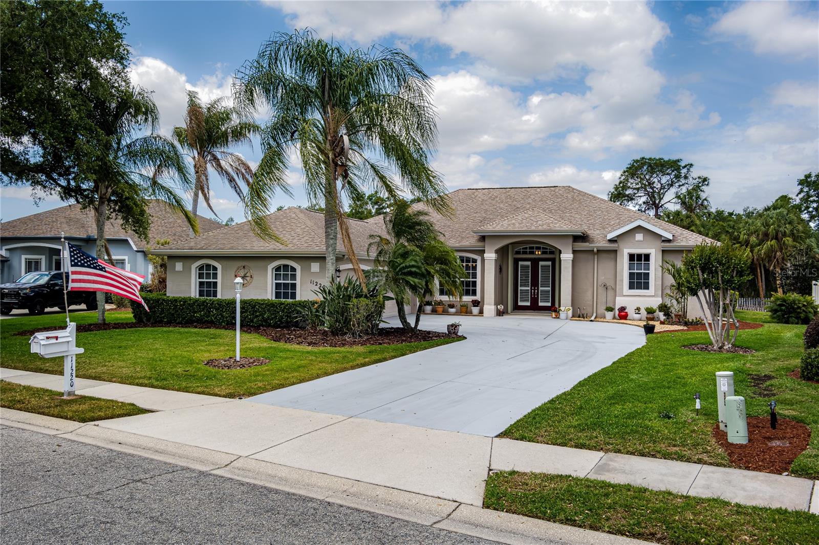 Single Family Residence in PARRISH, FL - Daniel Dourado