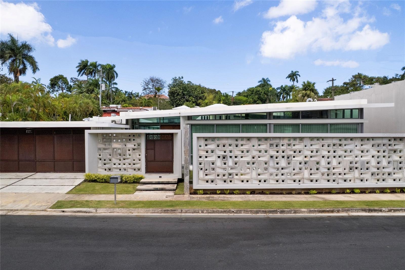 Single Family Residence em GUAYNABO, PR - Daniel Dourado