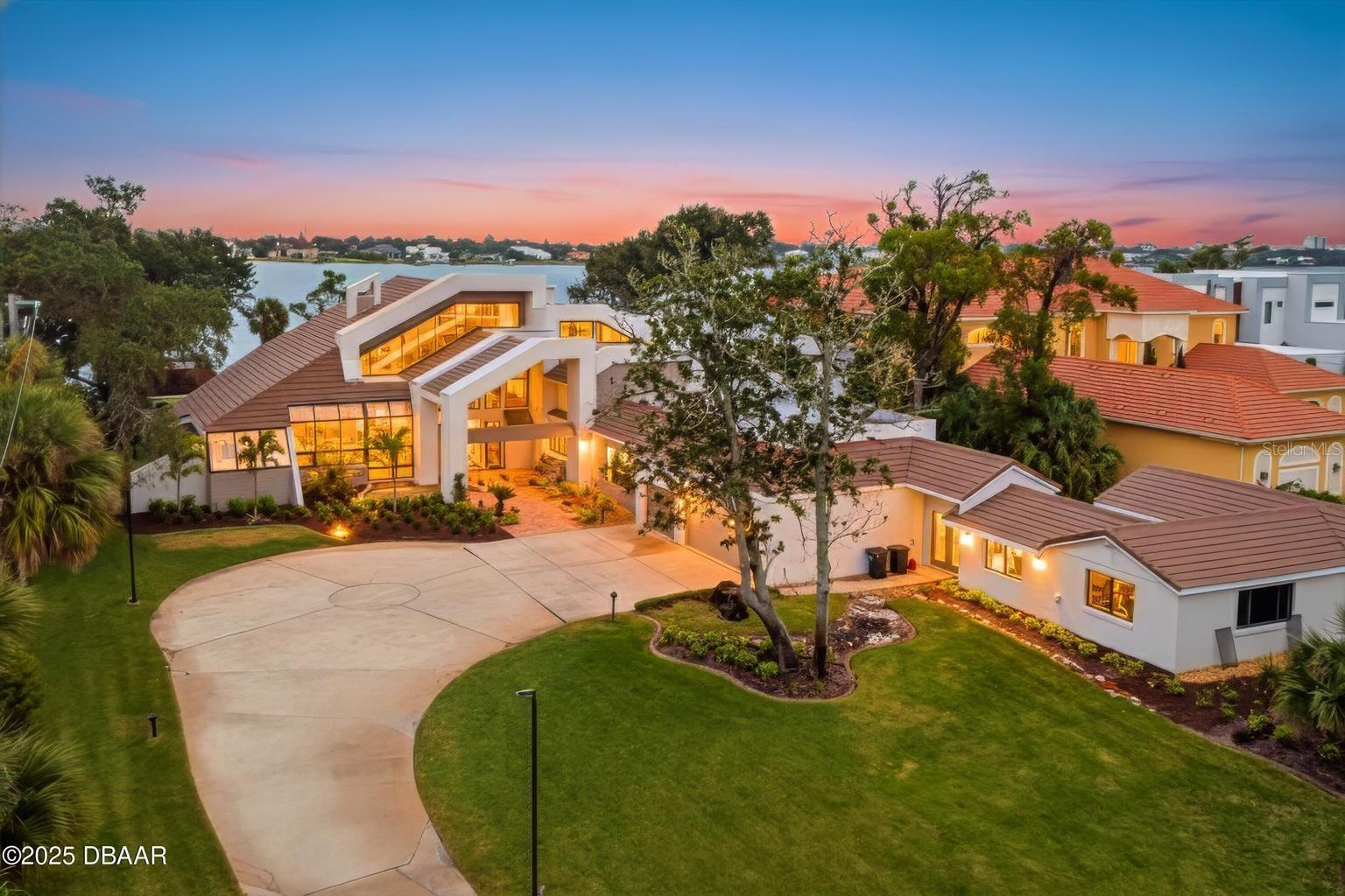 Single Family Residence in ORMOND BEACH, FL - Daniel Dourado