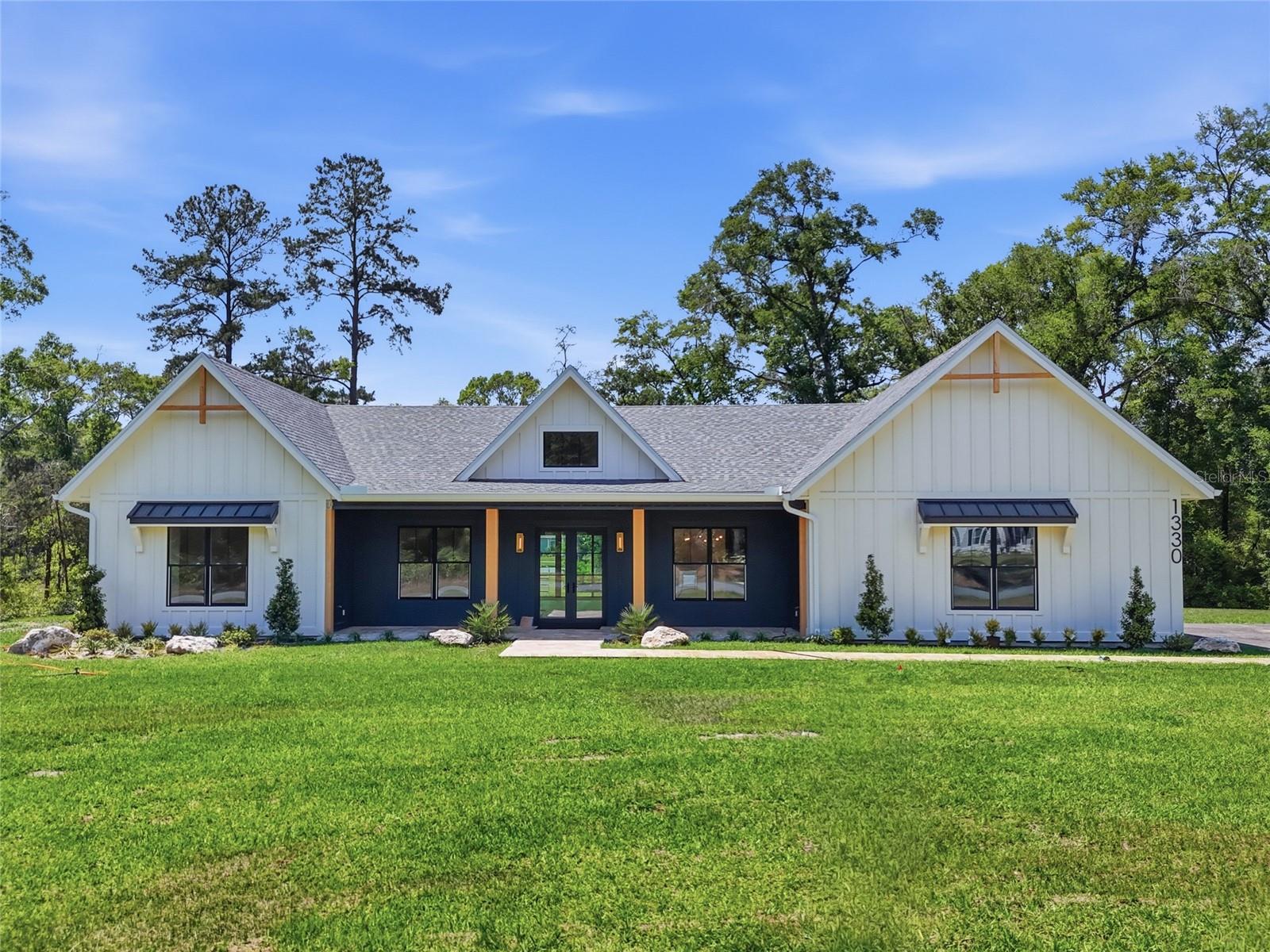 Single Family Residence em NEWBERRY, FL - Daniel Dourado