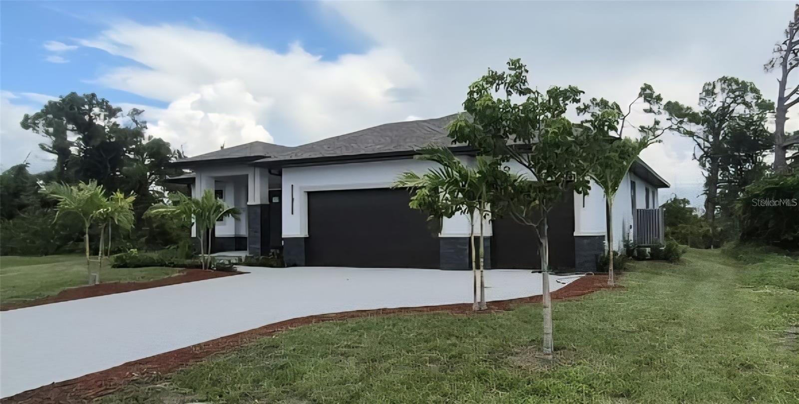Single Family Residence in PLACIDA, FL - Daniel Dourado
