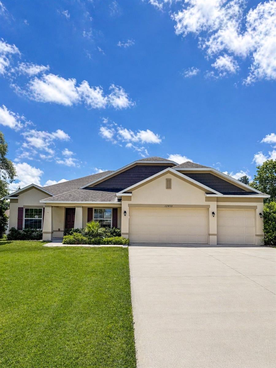 Single Family Residence em SPRING HILL, FL - Daniel Dourado