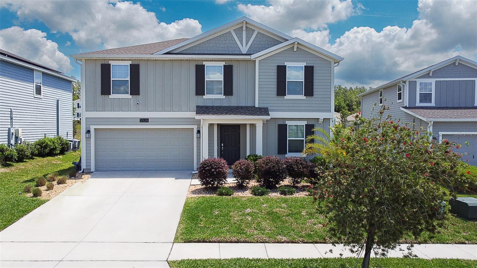 Single Family Residence in MOUNT DORA, FL - Daniel Dourado