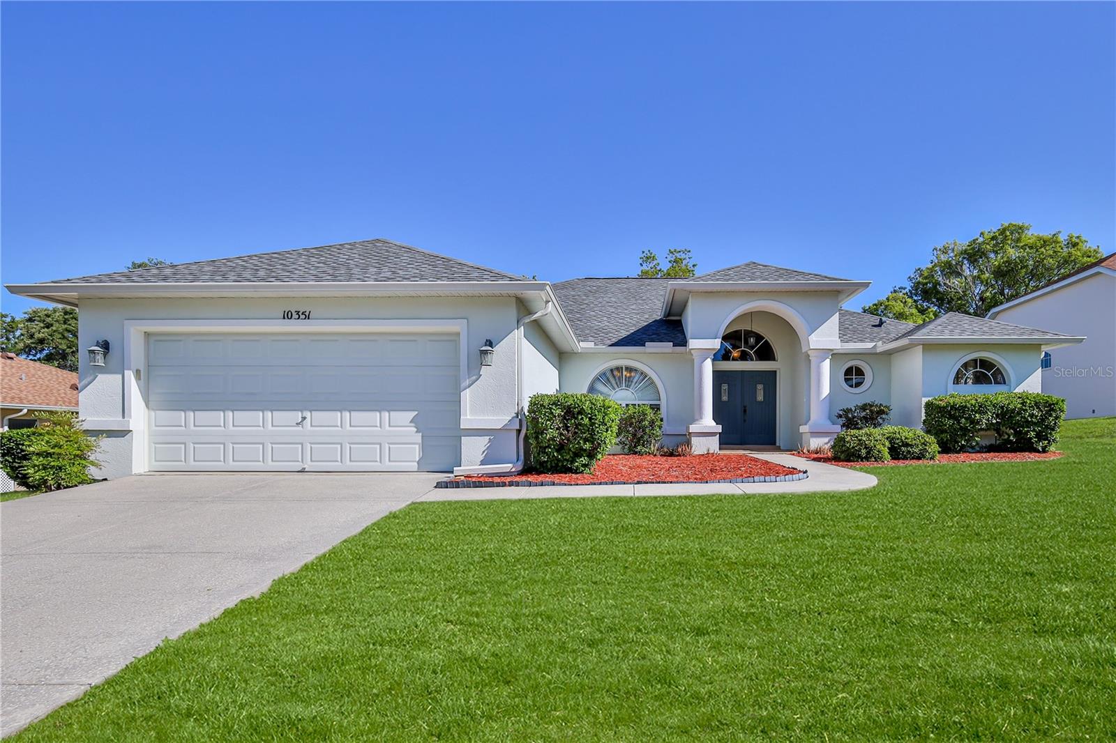 Single Family Residence em SPRING HILL, FL - Daniel Dourado