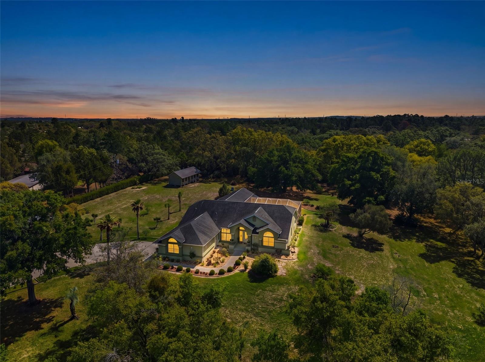 Single Family Residence in BROOKSVILLE, FL - Daniel Dourado