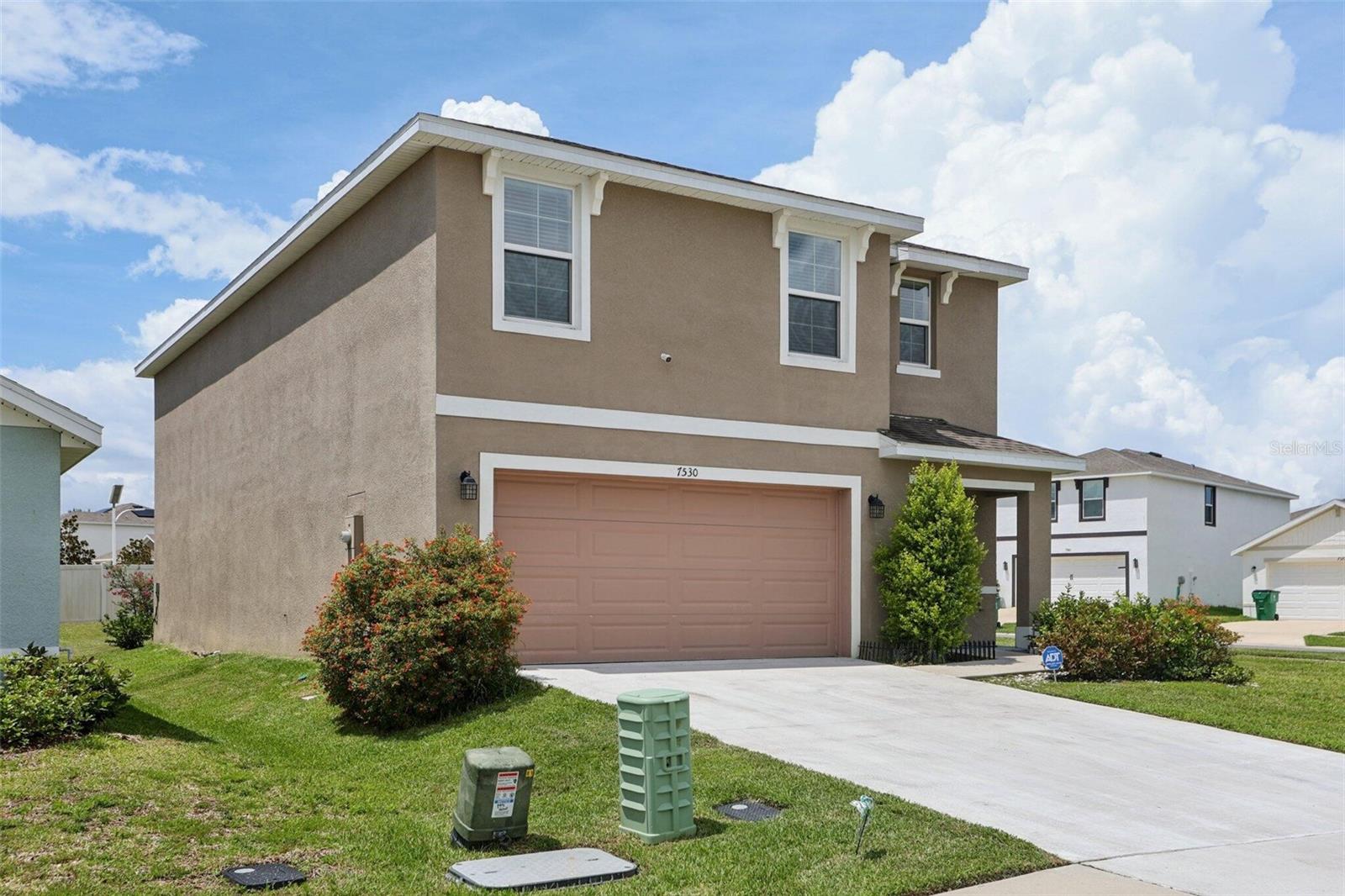 Single Family Residence em ZEPHYRHILLS, FL - Daniel Dourado