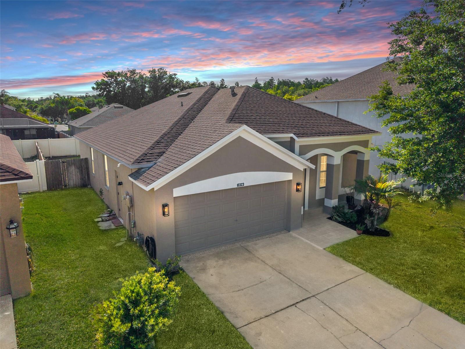 Single Family Residence in TAMPA, FL - Daniel Dourado