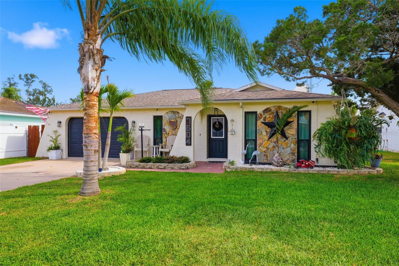 Single Family Residence in HUDSON, FL - Daniel Dourado