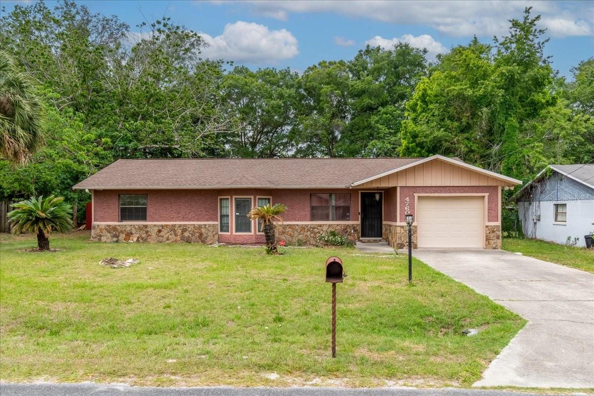 Single Family Residence in OCALA, FL - Daniel Dourado