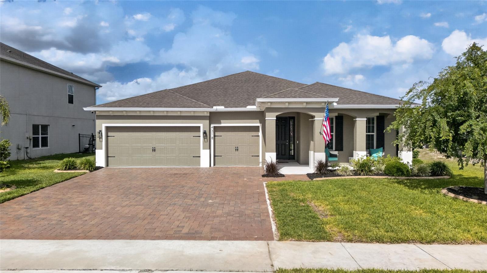 Single Family Residence in APOPKA, FL - Daniel Dourado