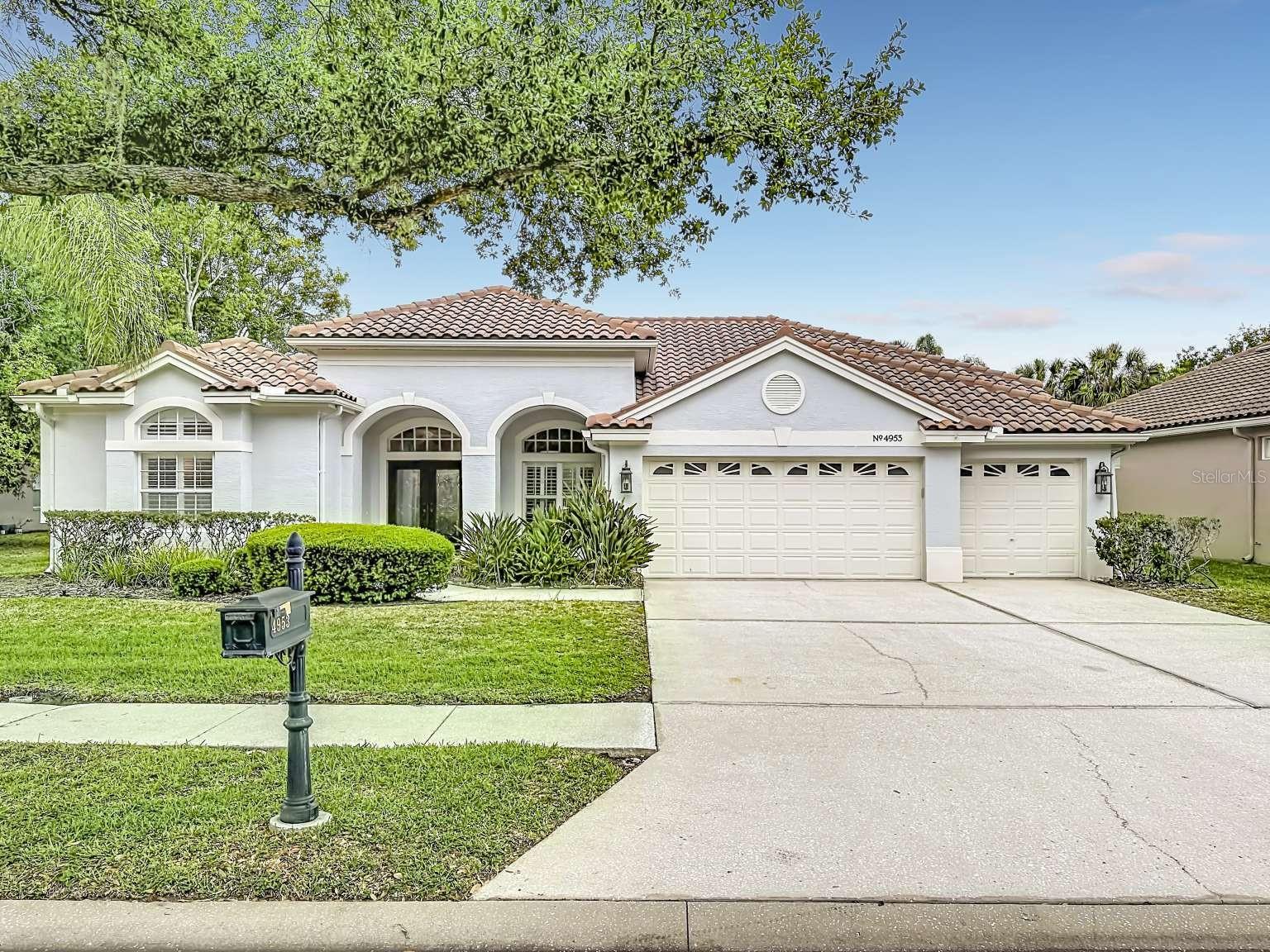 Single Family Residence in OLDSMAR, FL - Daniel Dourado