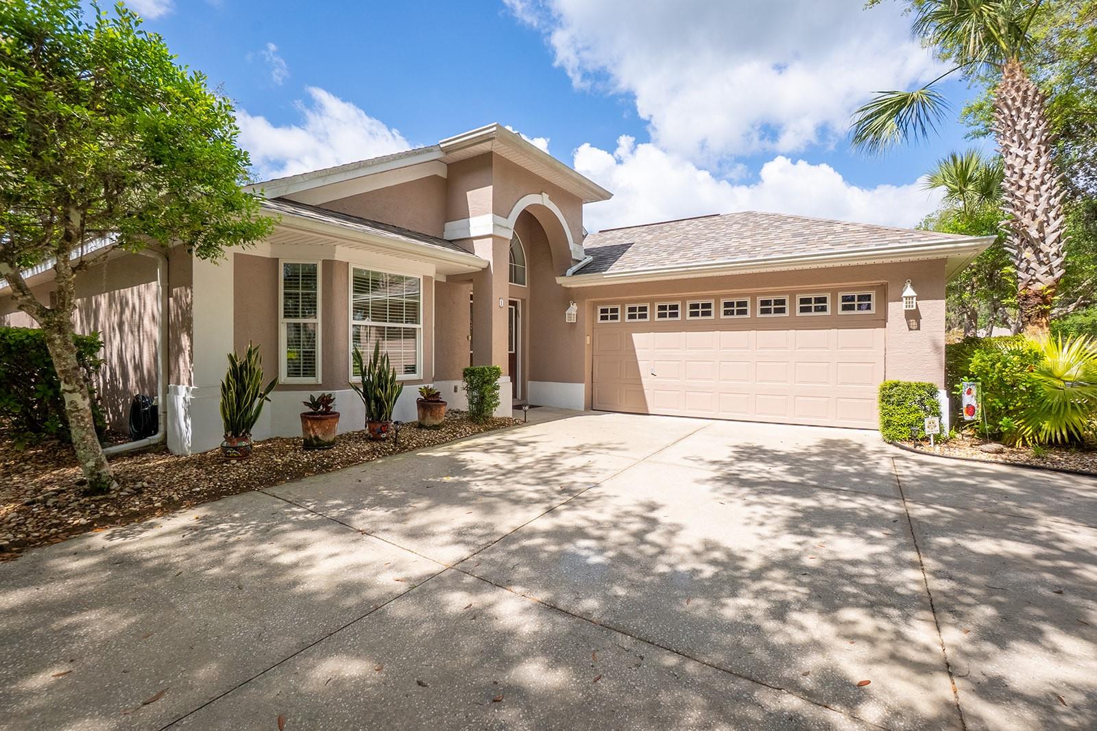 Single Family Residence in PALM COAST, FL - Daniel Dourado