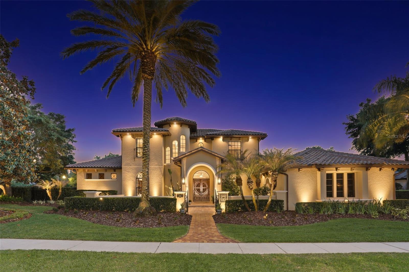Single Family Residence in LONGWOOD, FL - Daniel Dourado