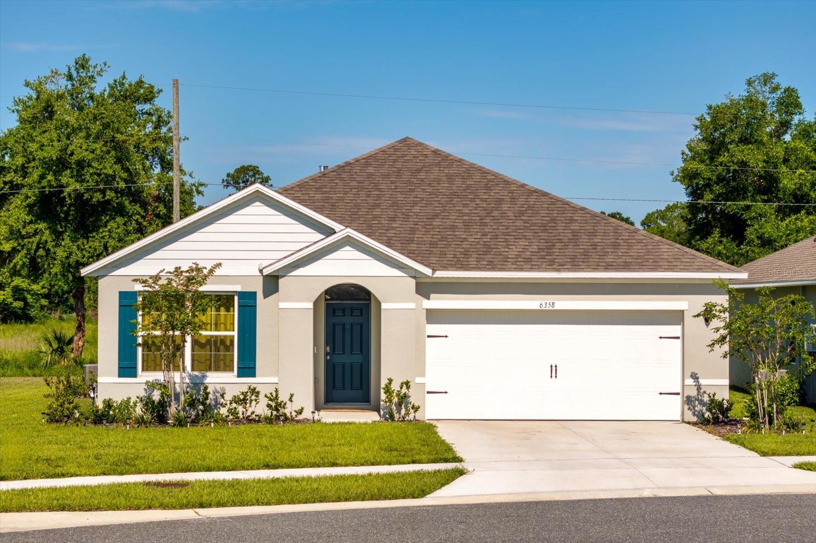 Single Family Residence in OKAHUMPKA, FL - Daniel Dourado