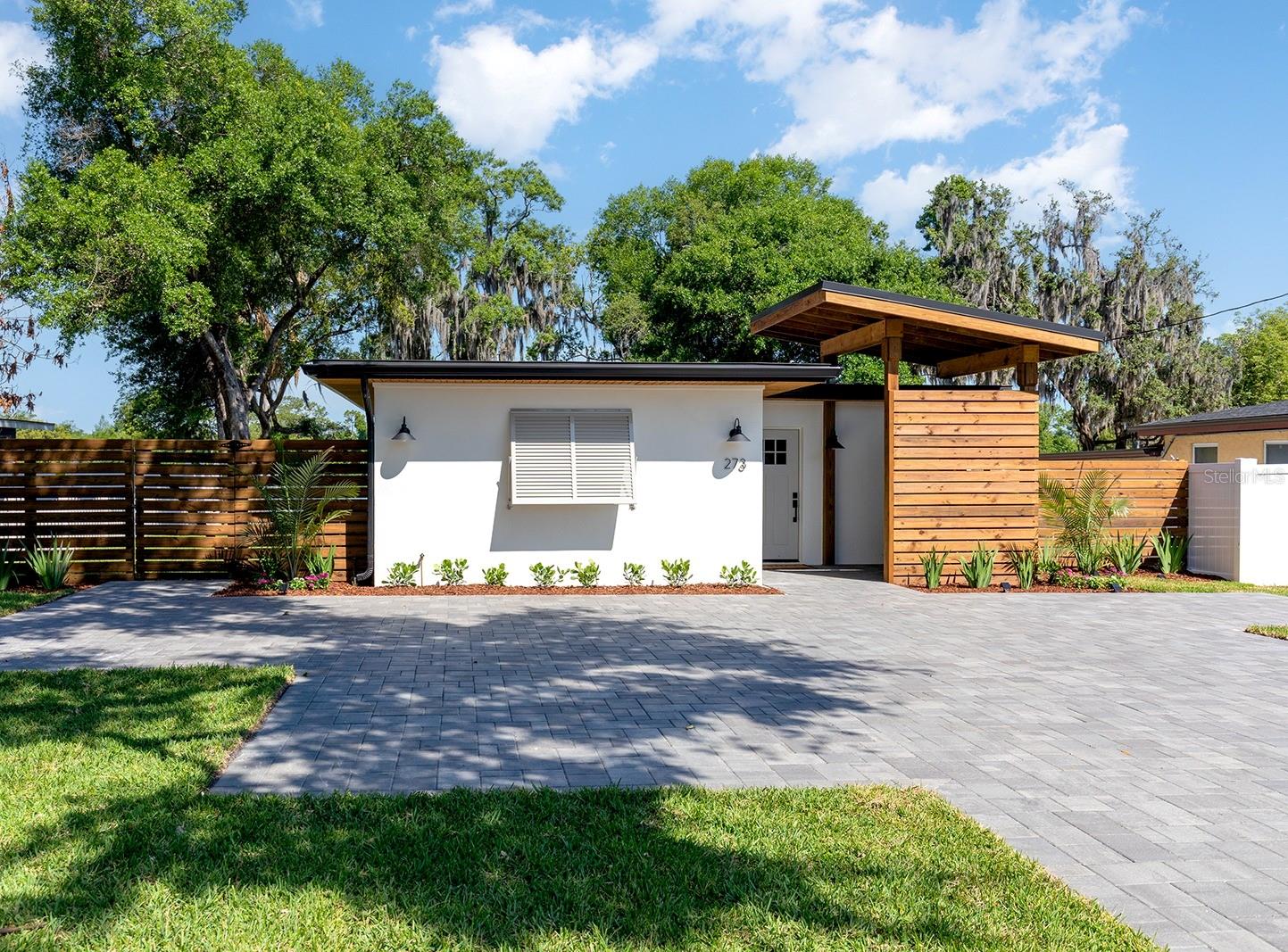 Single Family Residence in CASSELBERRY, FL - Daniel Dourado