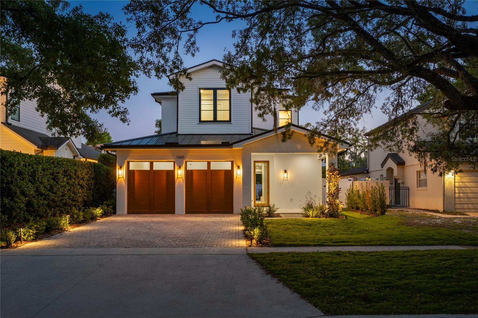 Single Family Residence in WINTER PARK, FL - Daniel Dourado