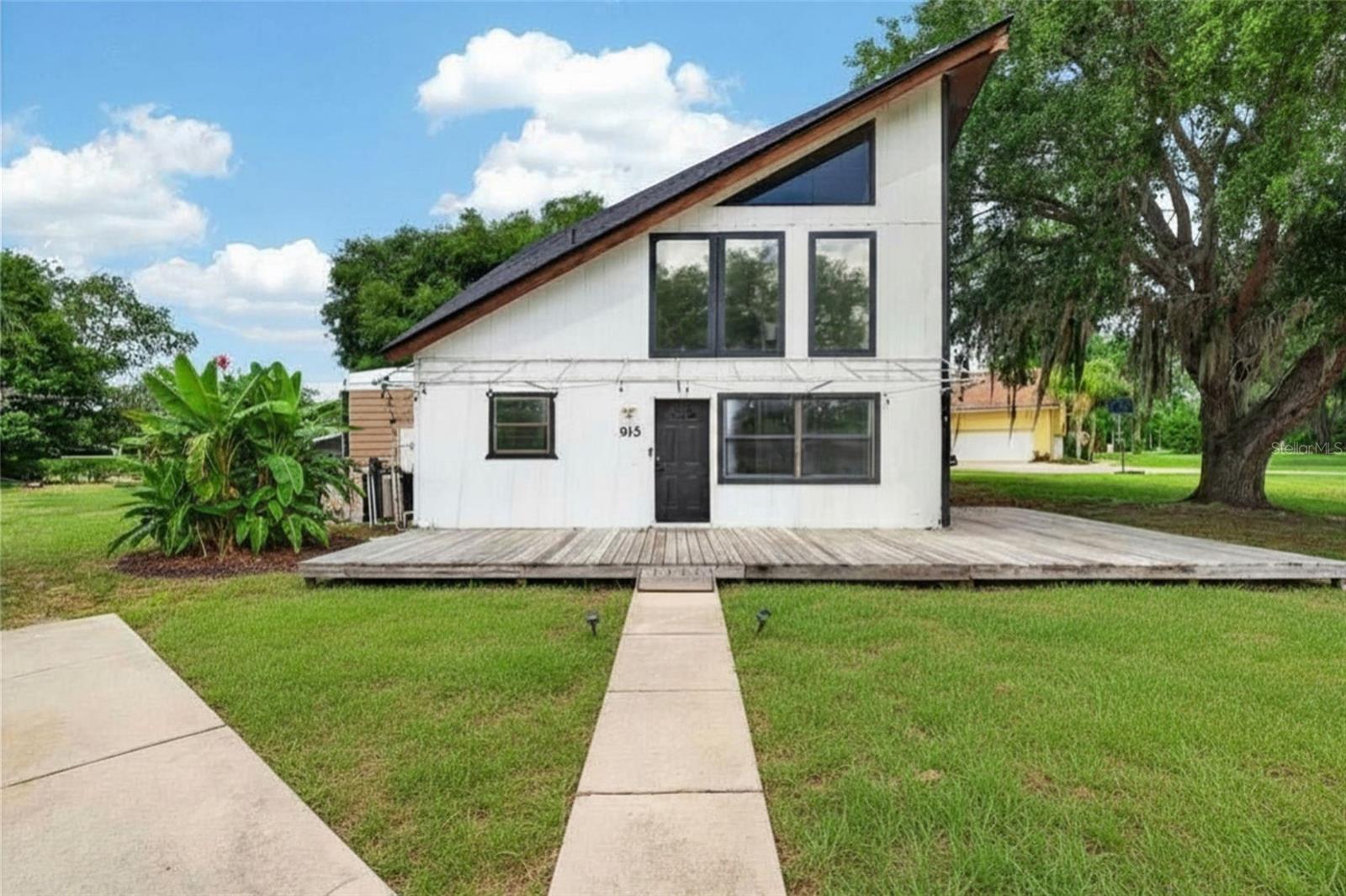 Single Family Residence em BABSON PARK, FL - Daniel Dourado