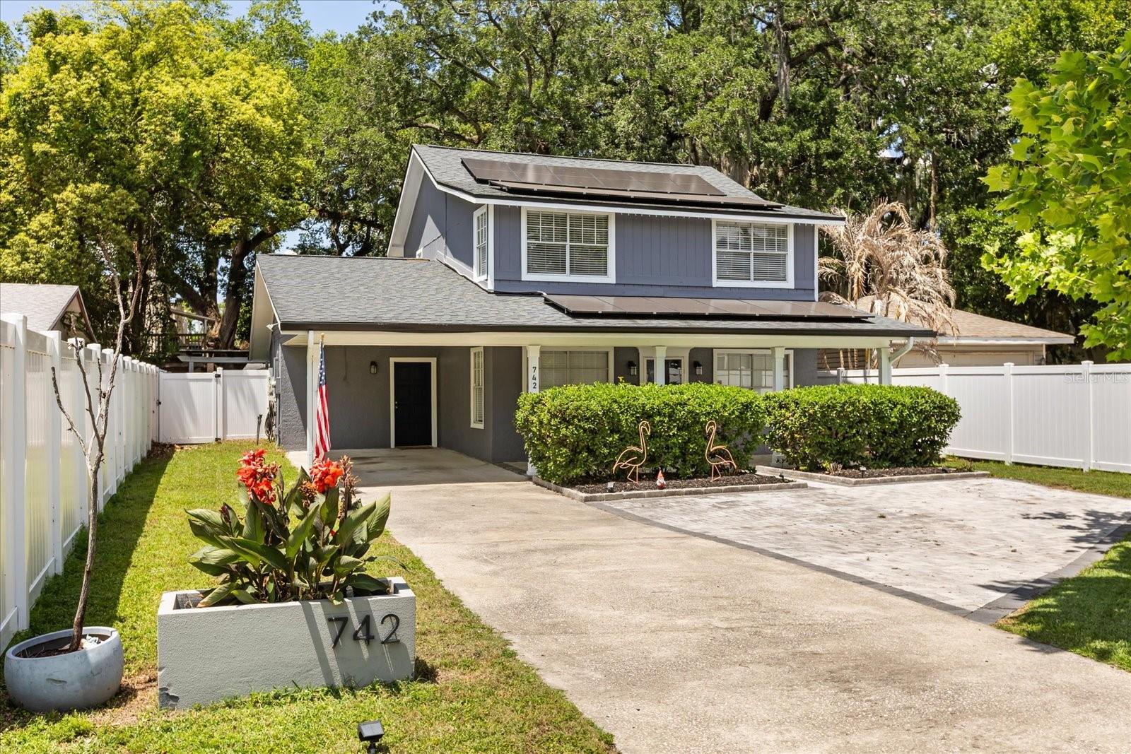 Single Family Residence in ORLANDO, FL - Daniel Dourado