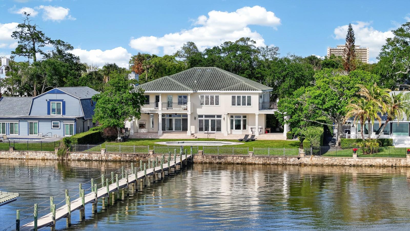 Single Family Residence in ORMOND BEACH, FL - Daniel Dourado