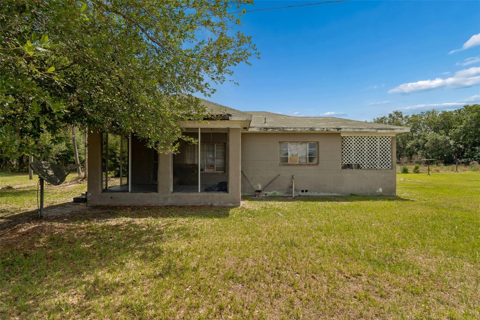 Single Family Residence em PLANT CITY, FL - Daniel Dourado
