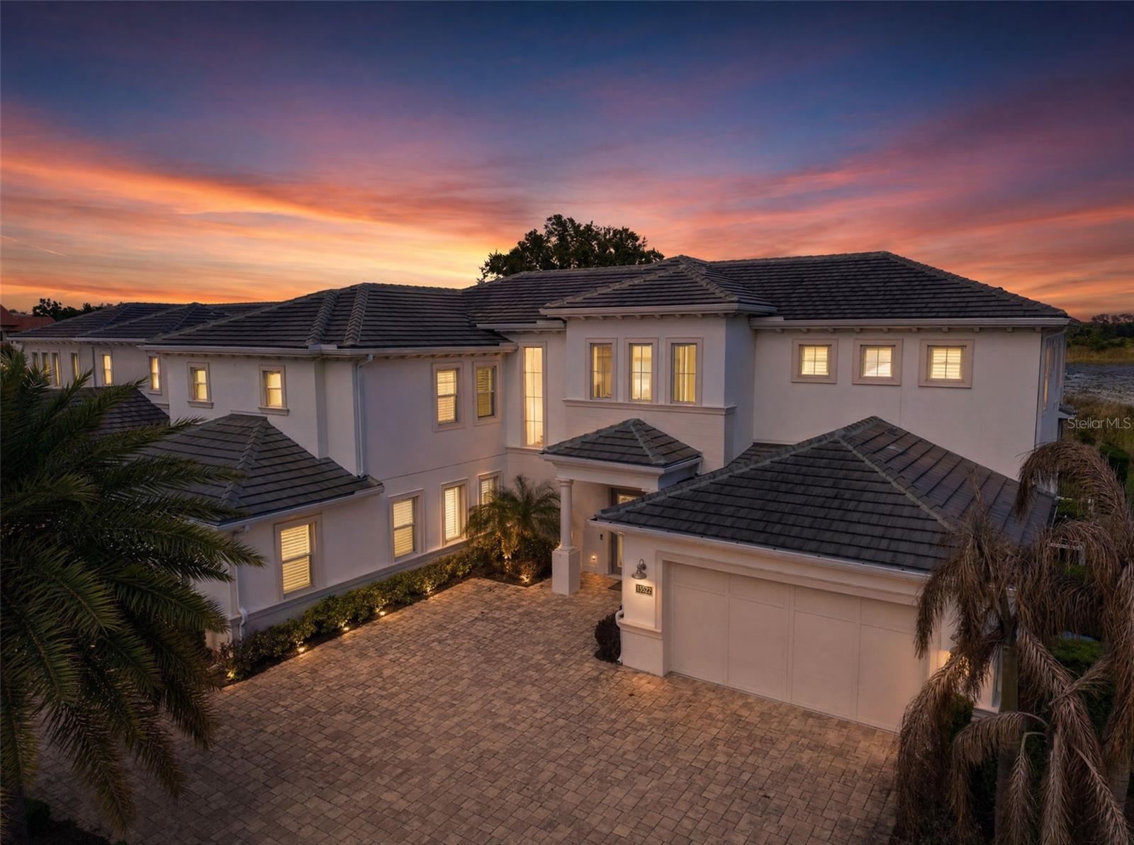 Single Family Residence in WINTER GARDEN, FL - Daniel Dourado
