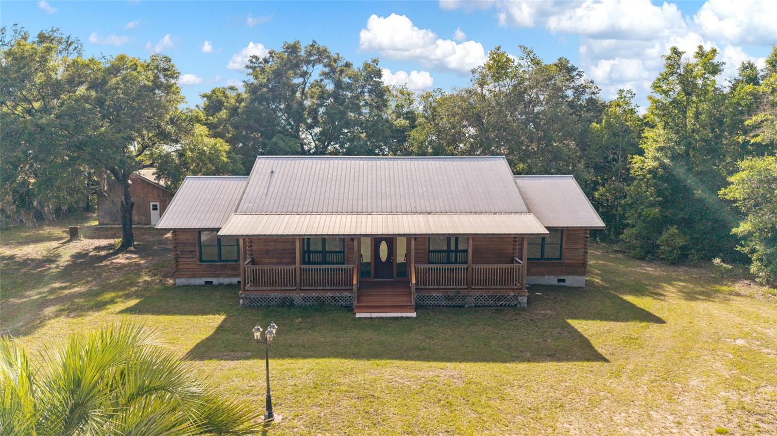 Single Family Residence in DUNNELLON, FL - Daniel Dourado