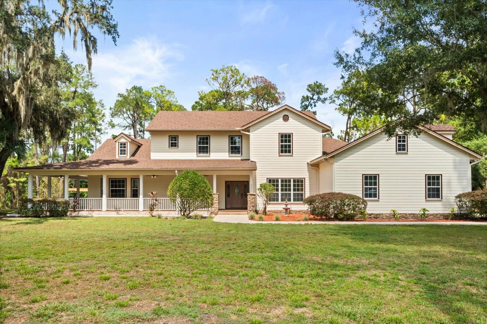 Single Family Residence em TAVARES, FL - Daniel Dourado