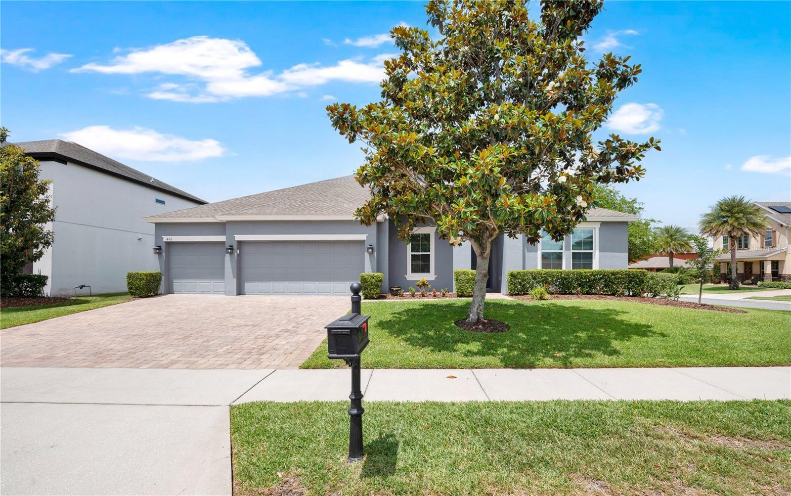 Single Family Residence in WINTER GARDEN, FL - Daniel Dourado