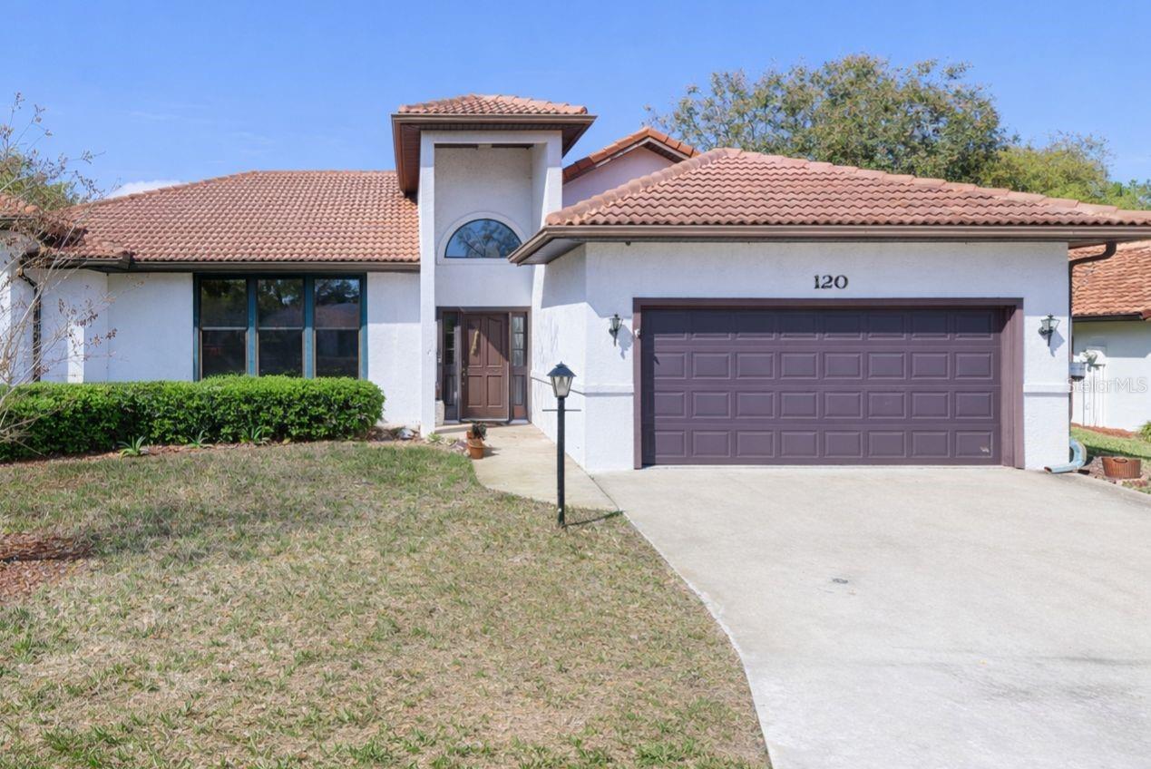 Single Family Residence in DAYTONA BEACH, FL - Daniel Dourado