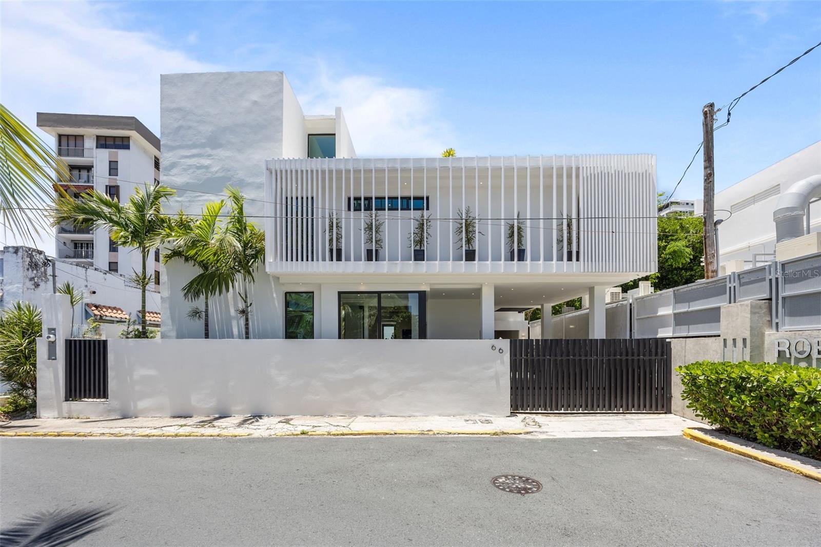 Single Family Residence in SAN JUAN, PR - Daniel Dourado