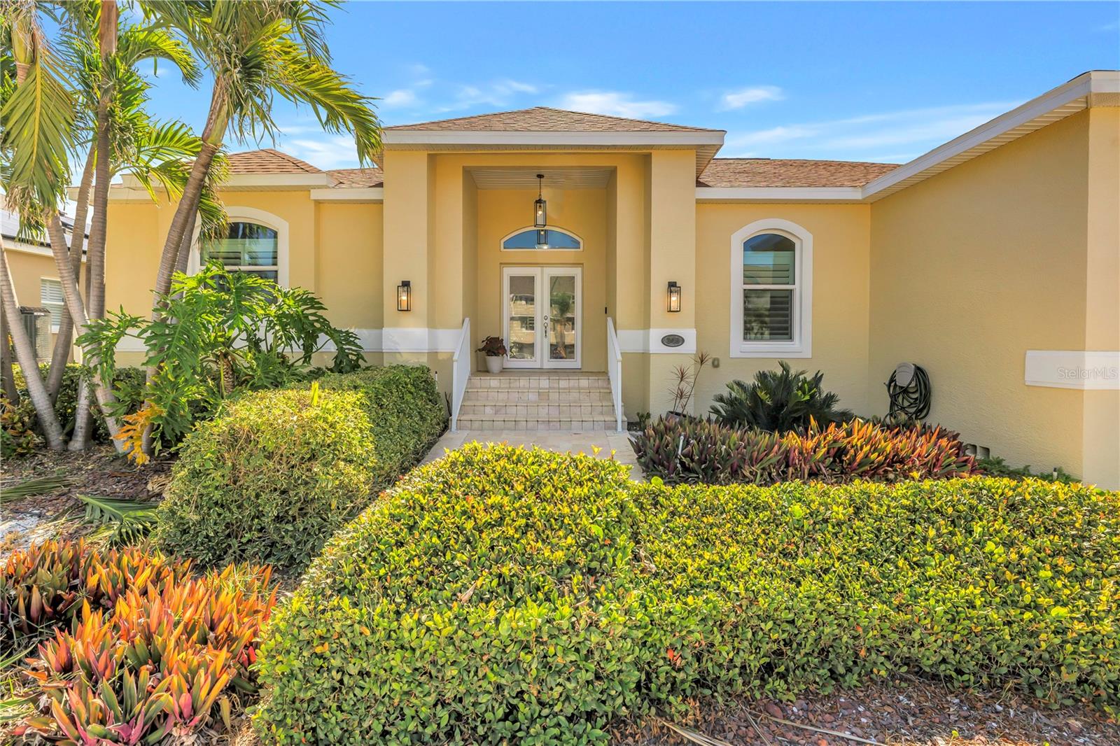 Single Family Residence em TIERRA VERDE, FL - Daniel Dourado