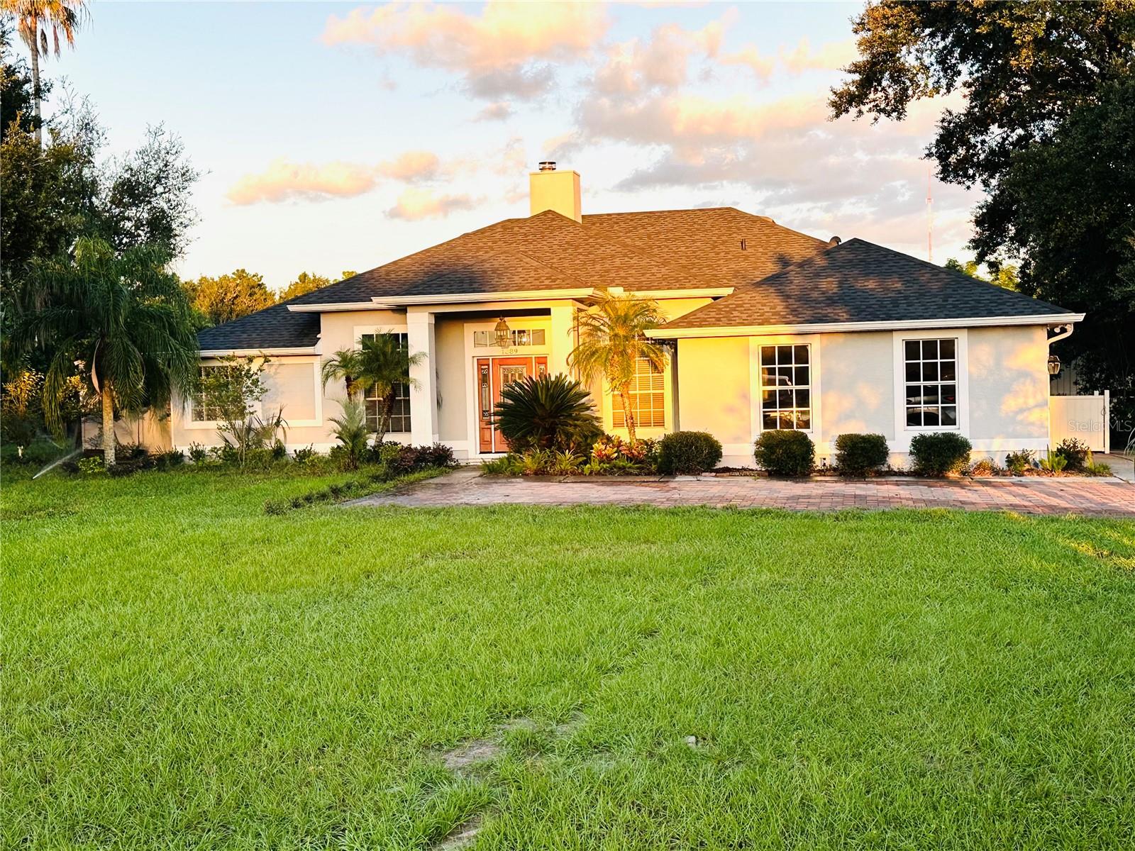 Single Family Residence in LONGWOOD, FL - Daniel Dourado