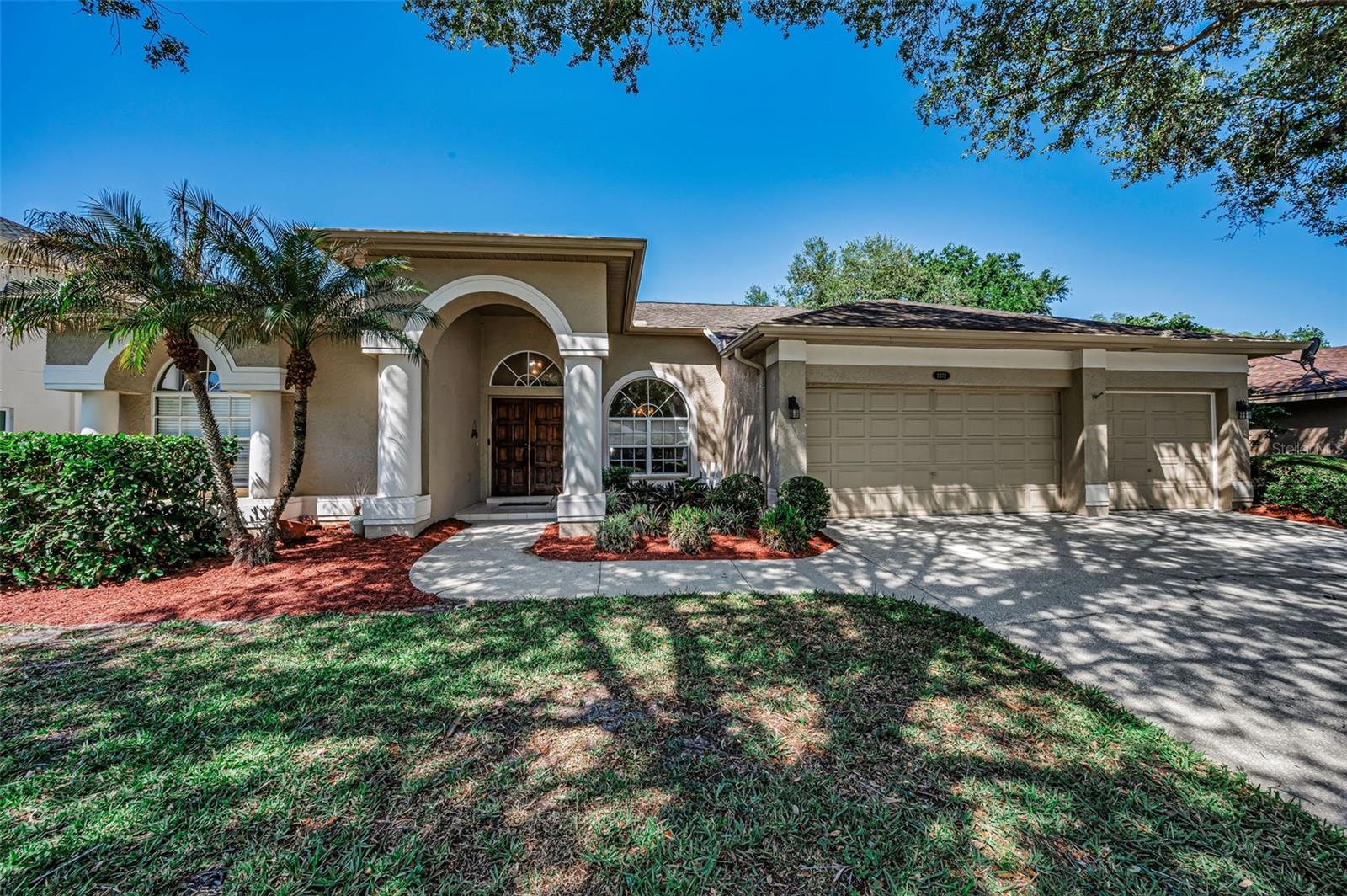 Single Family Residence in OLDSMAR, FL - Daniel Dourado